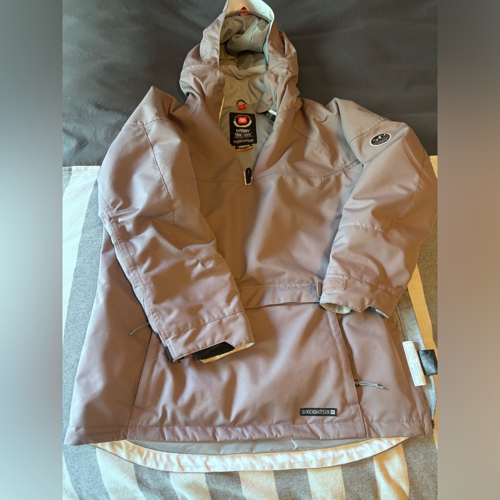 ✨ 686 Upton Insulated Snowboarding Jacket (Anorak) ✨